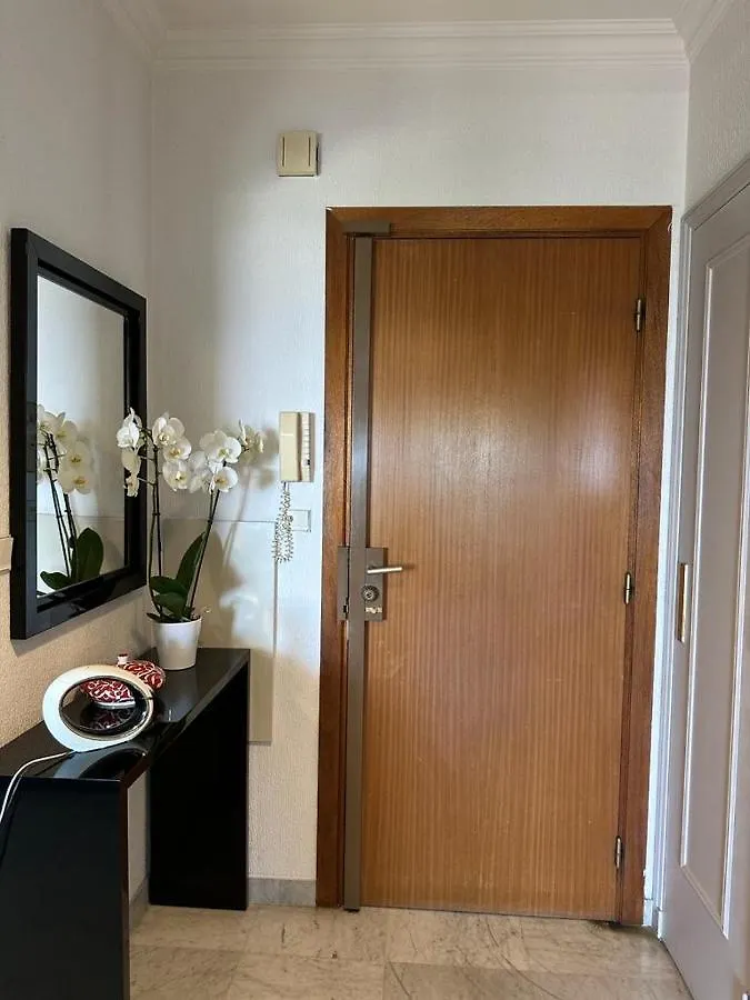 Bel Appartement Avec Vue Mer Вильнёв-Лубе